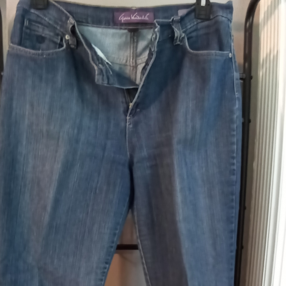 🔥3/$35🔥 Gloria Vanderbilt Jeans 12 Short